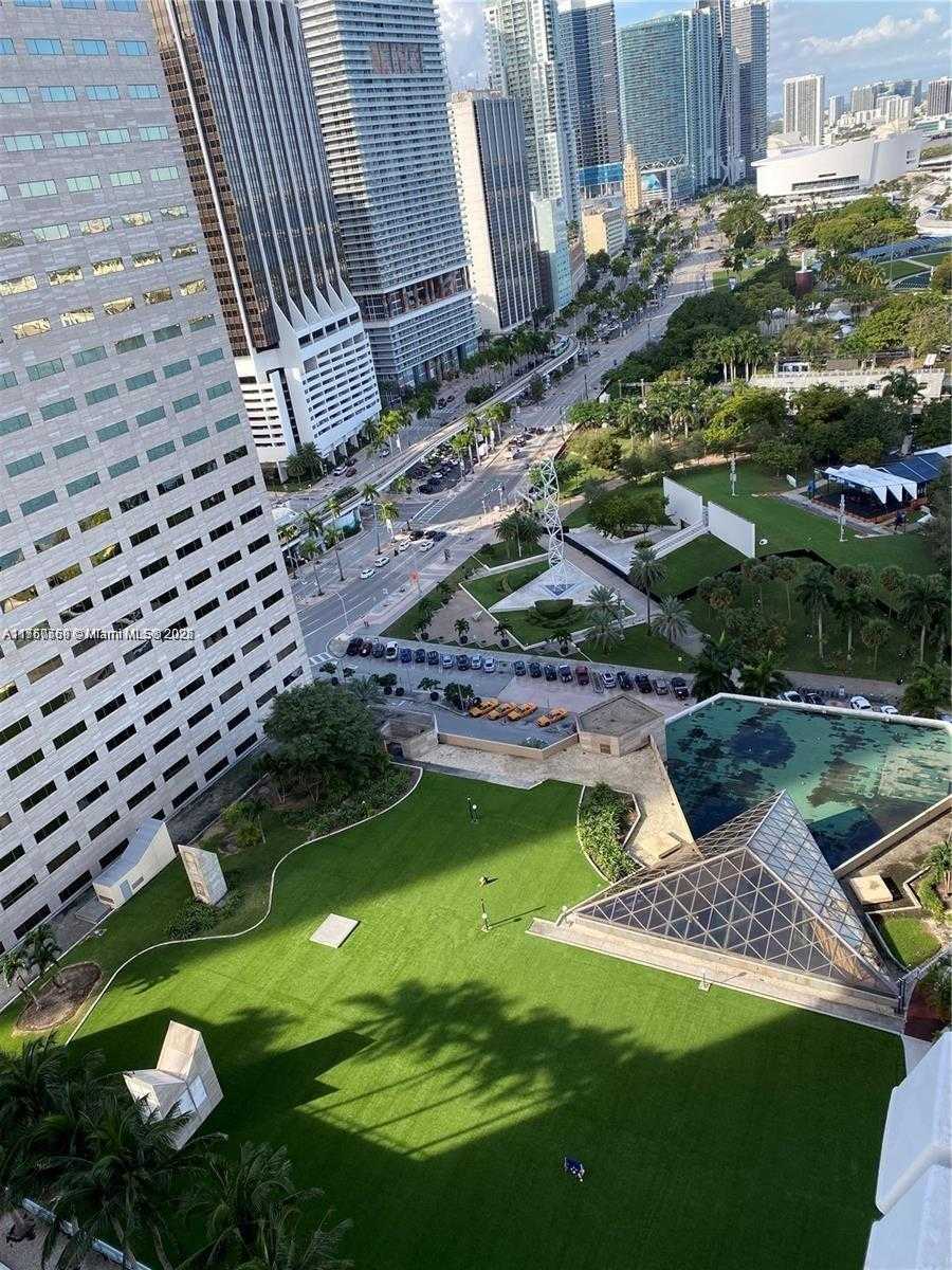 Small Image of 335 SOUTH BISCAYNE BLVD #2900, Miami Number 3