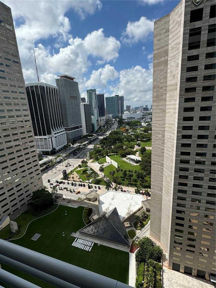 Small Image of 335 SOUTH BISCAYNE BLVD #2900, Miami Number 44