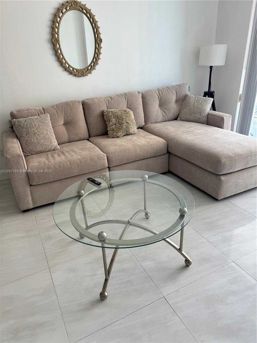 Small Image of 335 SOUTH BISCAYNE BLVD #2900, Miami Number 8