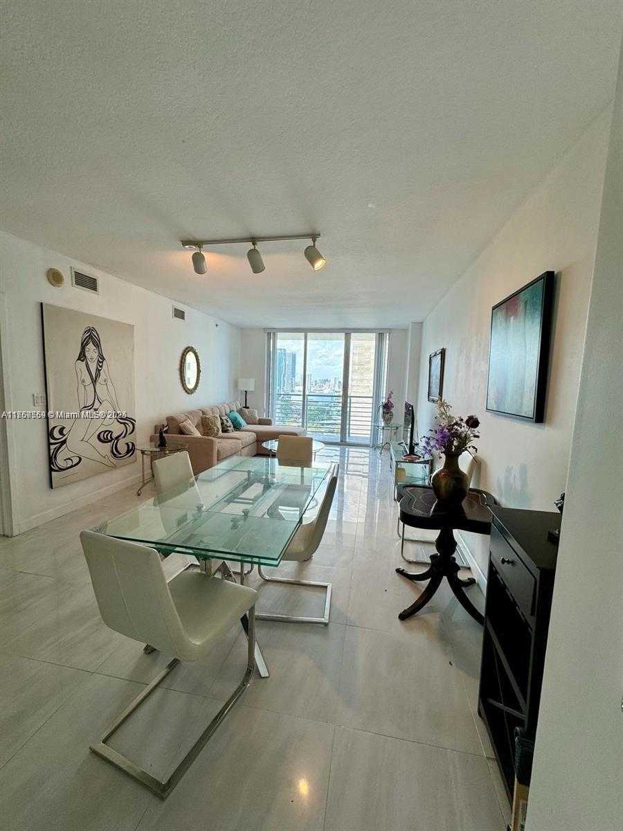 Small Image of 335 SOUTH BISCAYNE BLVD #2900, Miami Number 9
