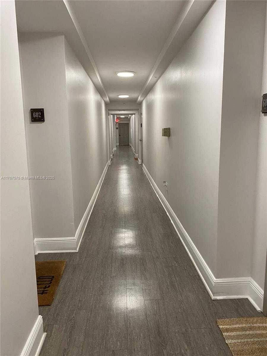 Small Image of 2650 SOUTH WEST 37TH AVE #606, Miami Number 6