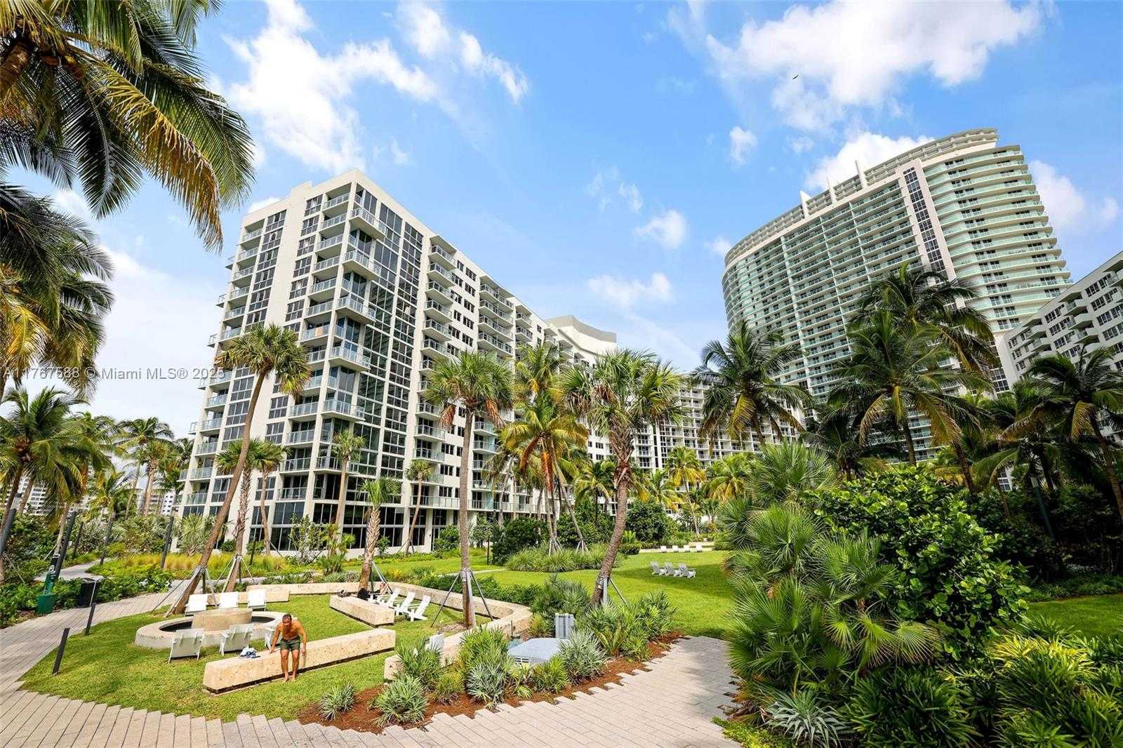 Small Image of 1500 BAY RD #N-1422, Miami Beach Number 70