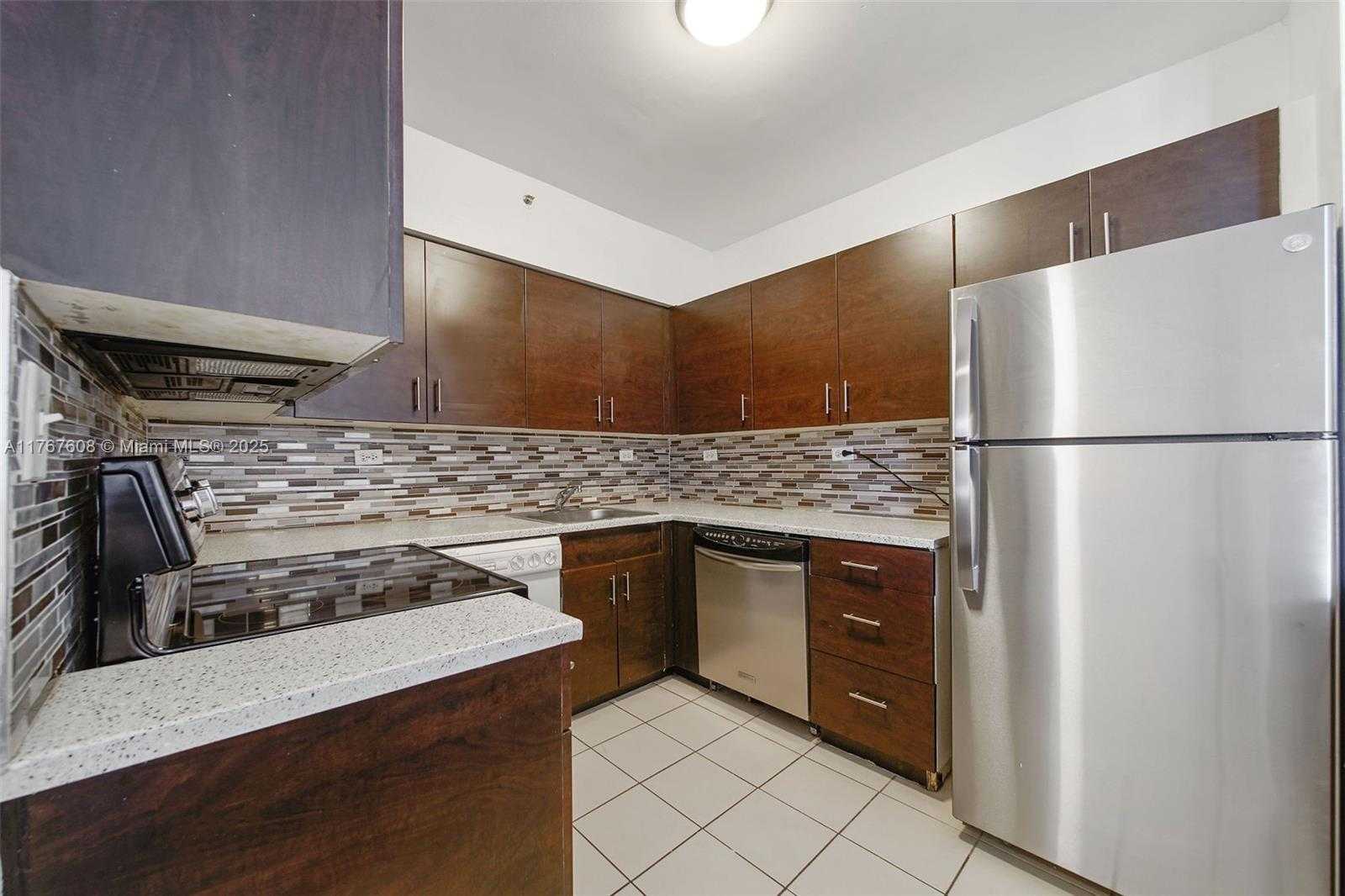 Small Image of 1500 BAY RD #S-0306, Miami Beach Number 15