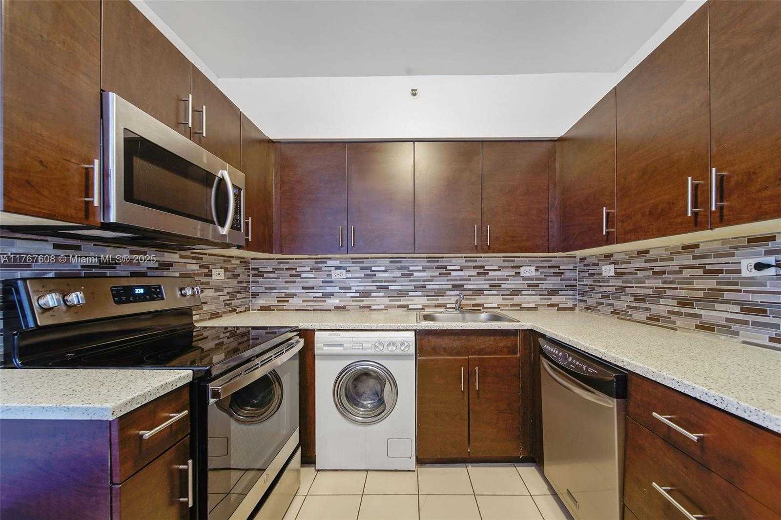 Small Image of 1500 BAY RD #S-0306, Miami Beach Number 16