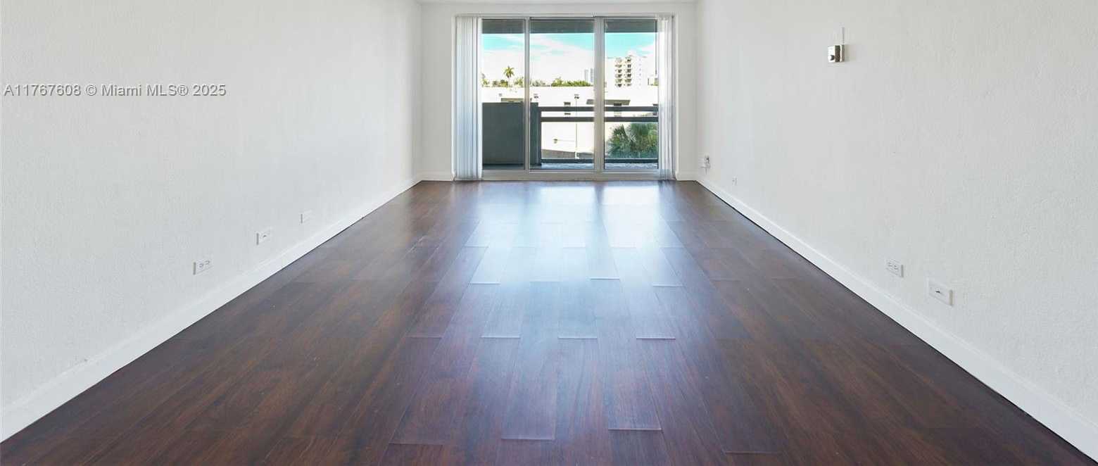 Small Image of 1500 BAY RD #S-0306, Miami Beach Number 9