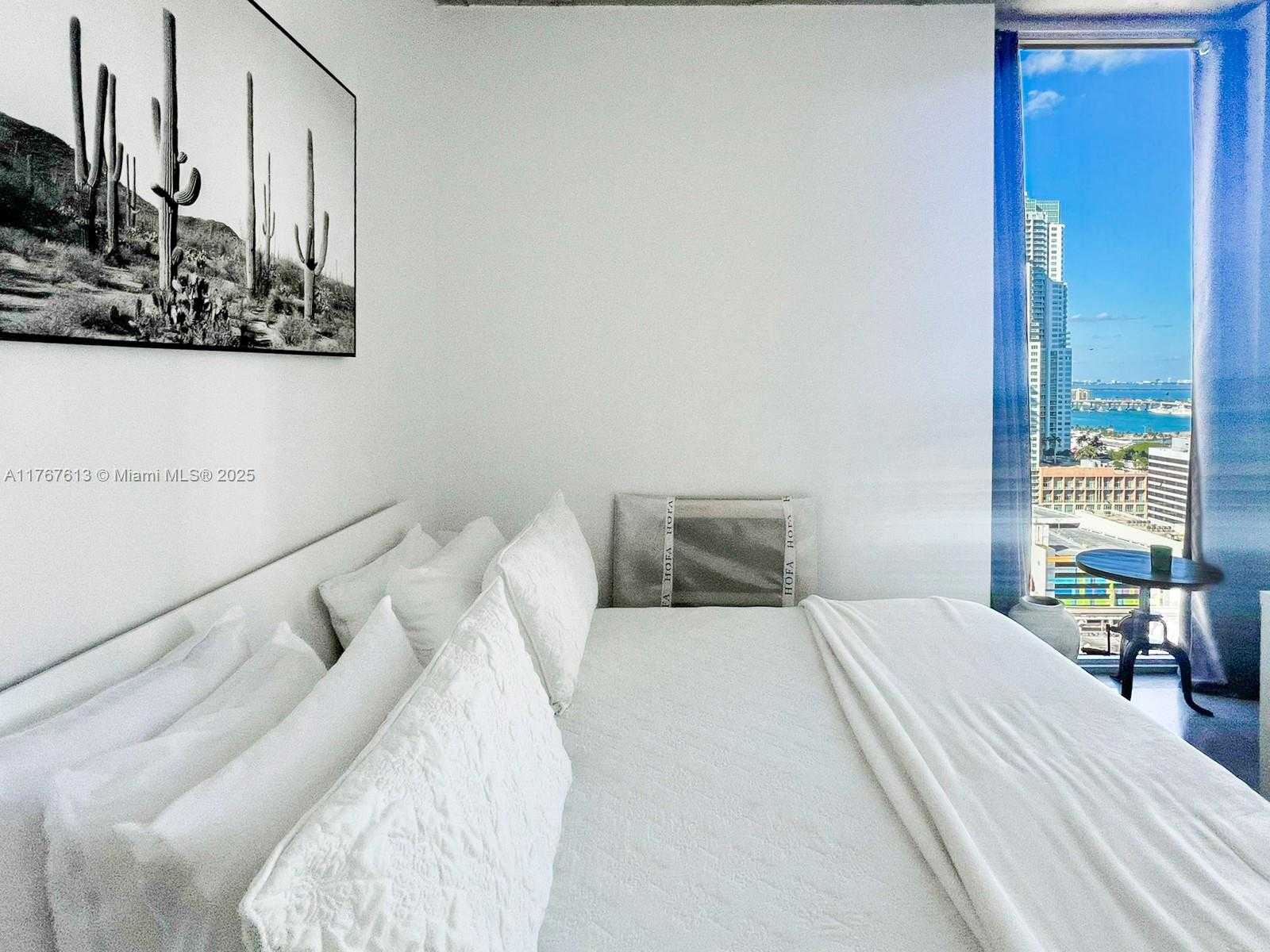 Small Image of 151 SOUTH EAST 1ST ST #2204, Miami Number 12