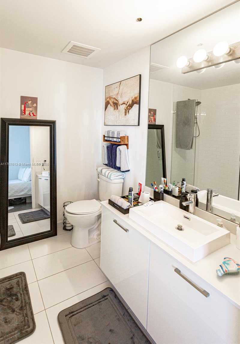 Small Image of 151 SOUTH EAST 1ST ST #2204, Miami Number 13