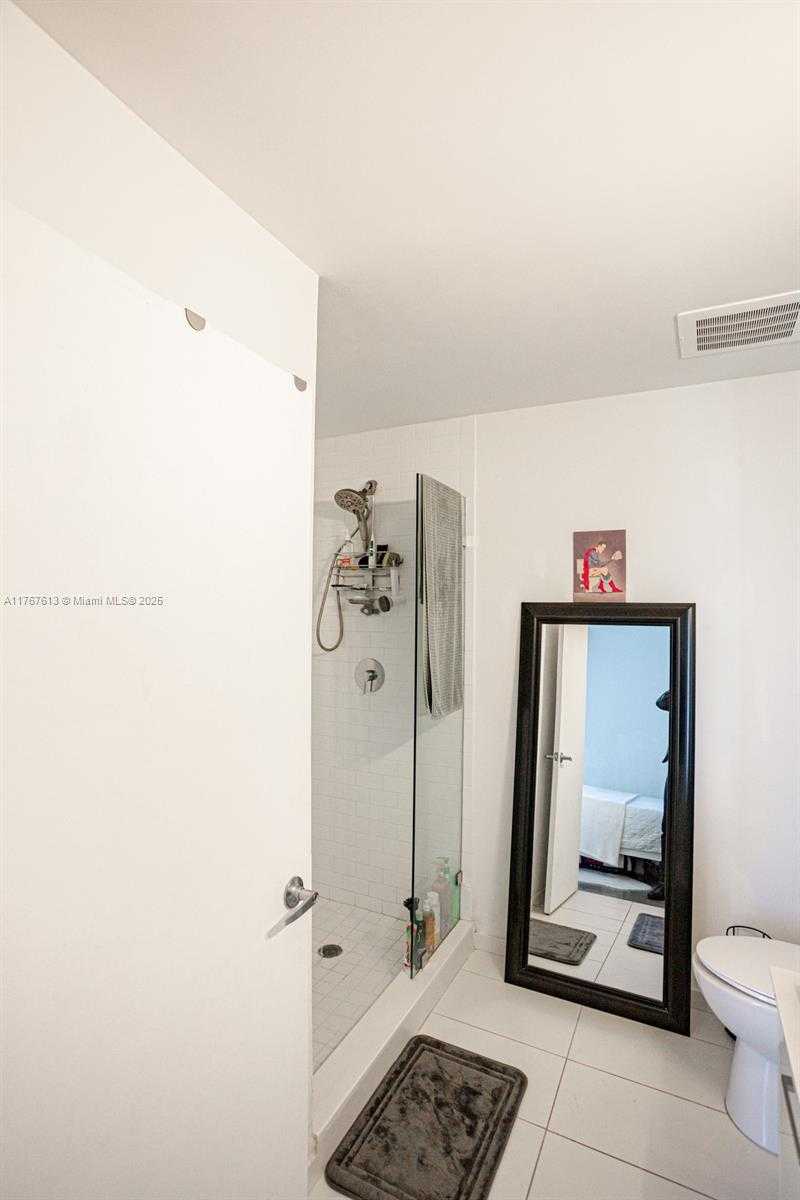 Small Image of 151 SOUTH EAST 1ST ST #2204, Miami Number 14