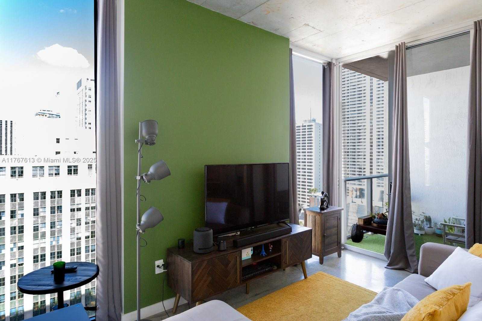 Small Image of 151 SOUTH EAST 1ST ST #2204, Miami Number 4
