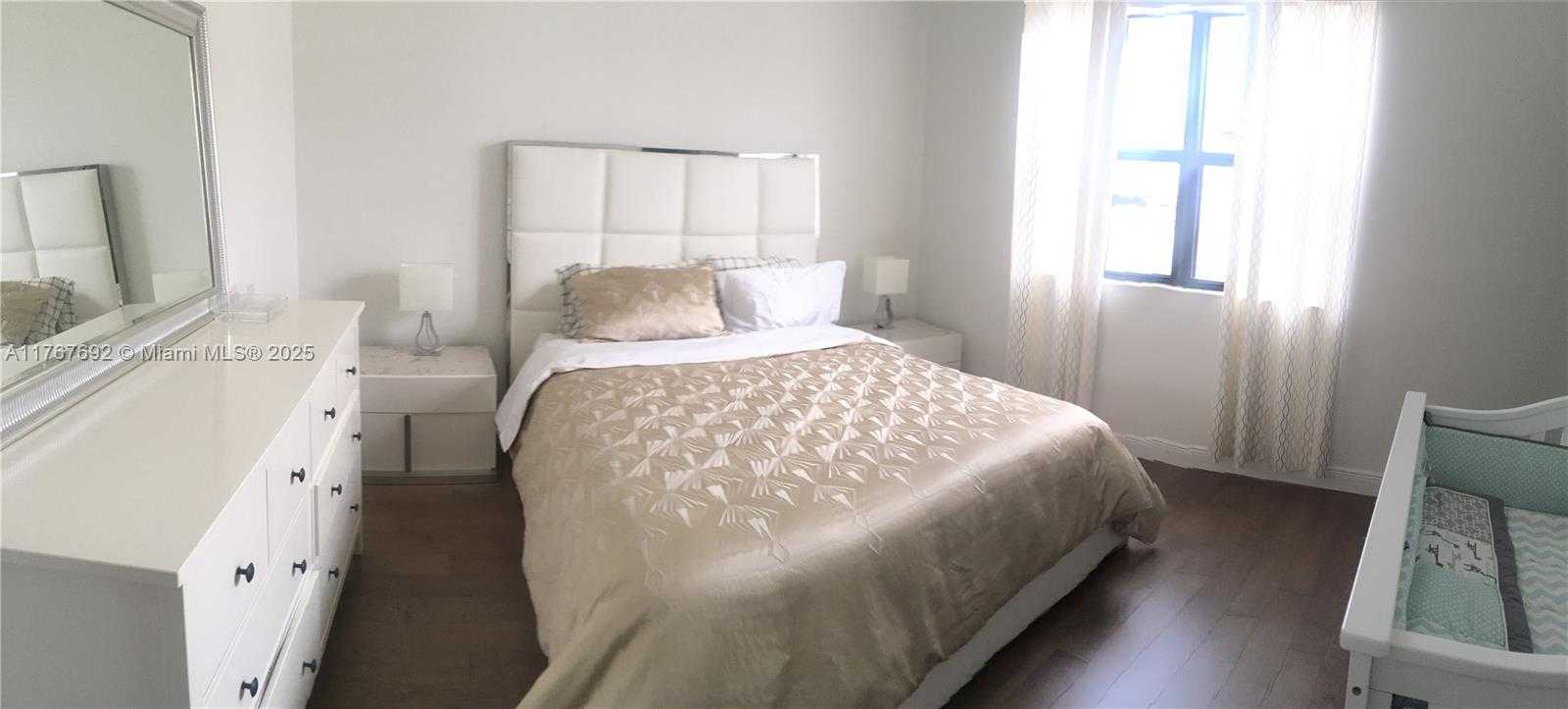 Small Image of 5189 NORTH WEST 85TH AVE #5189, Miami Number 24