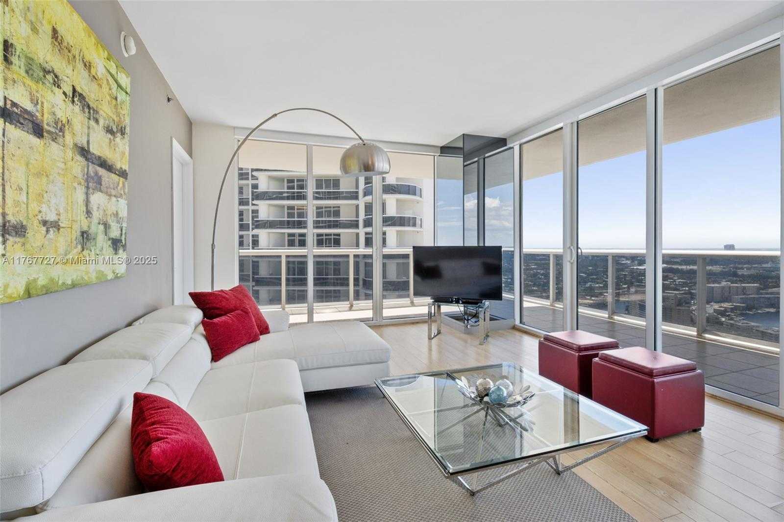 Small Image of 1830 SOUTH OCEAN DR #3906, Hallandale Beach Number 2