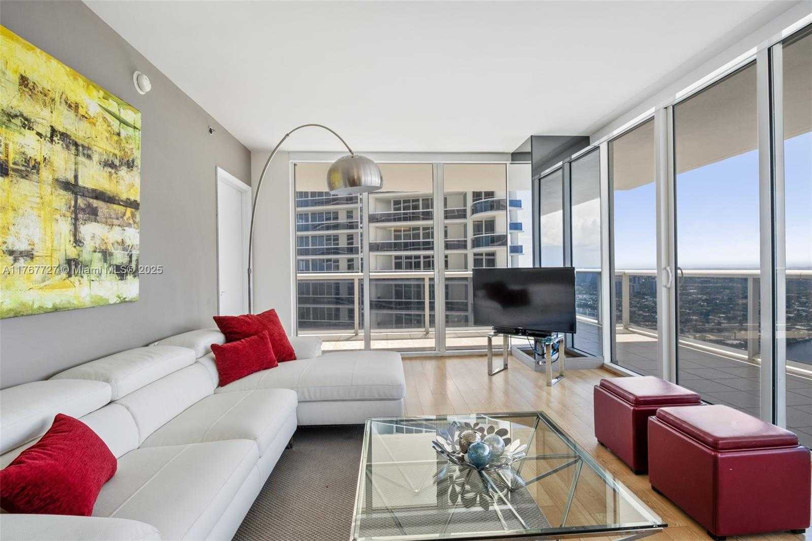 Small Image of 1830 SOUTH OCEAN DR #3906, Hallandale Beach Number 3