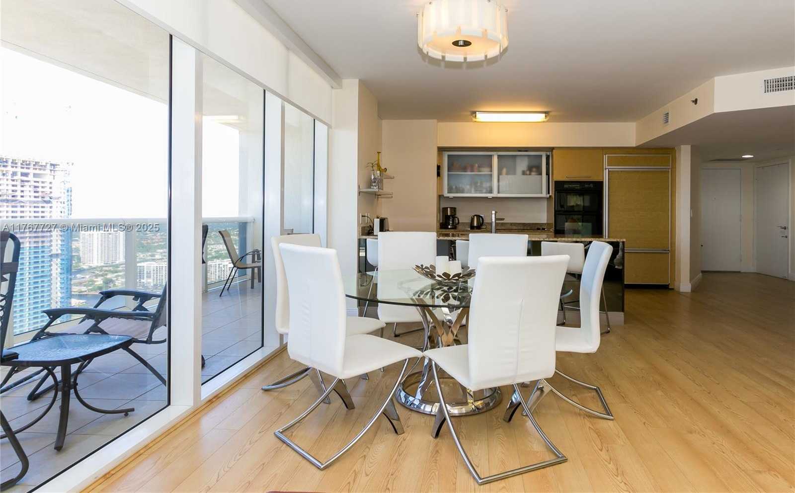 Small Image of 1830 SOUTH OCEAN DR #3906, Hallandale Beach Number 9