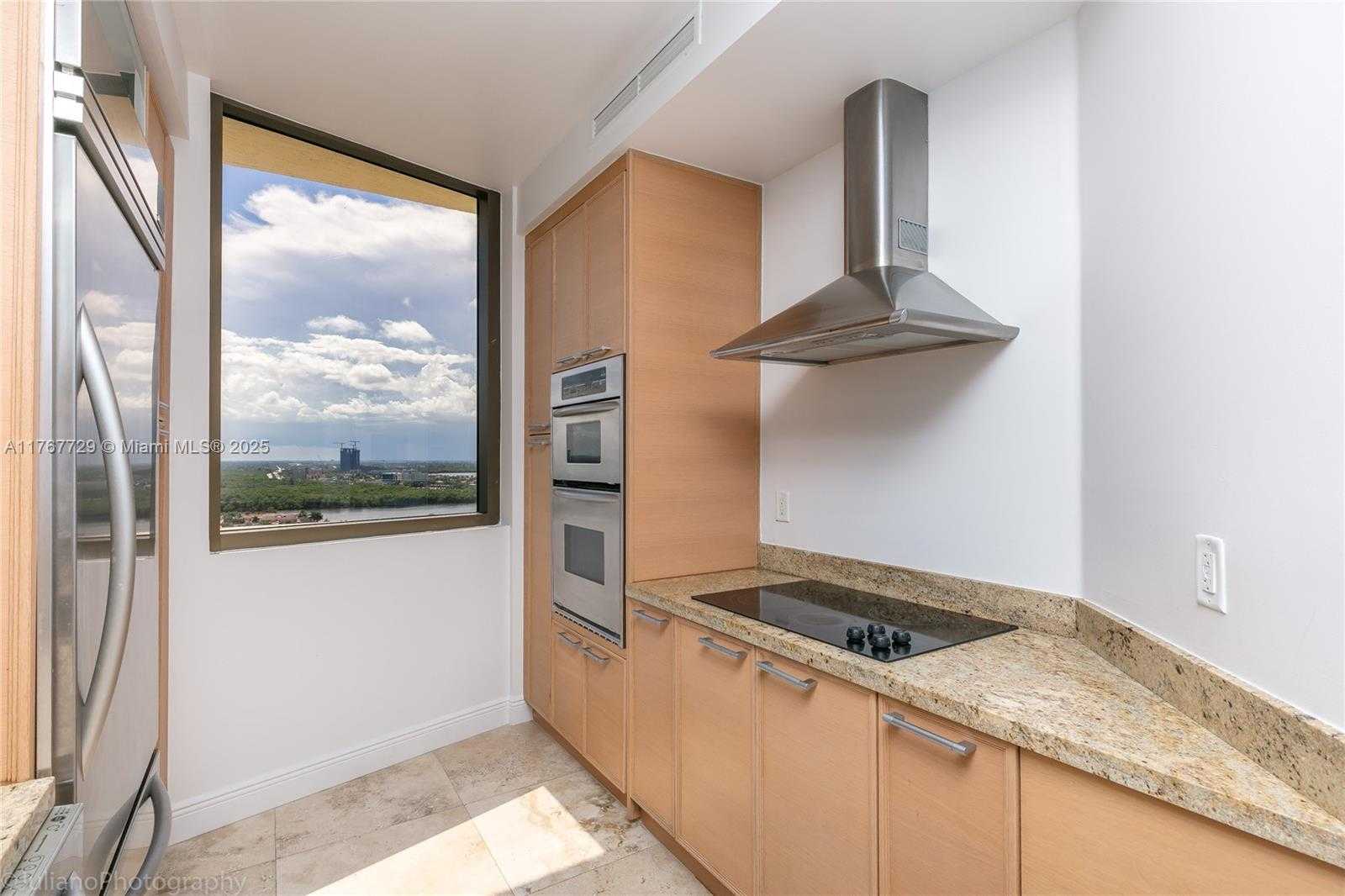Small Image of 16275 COLLINS AVE #2104, Sunny Isles Beach Number 4
