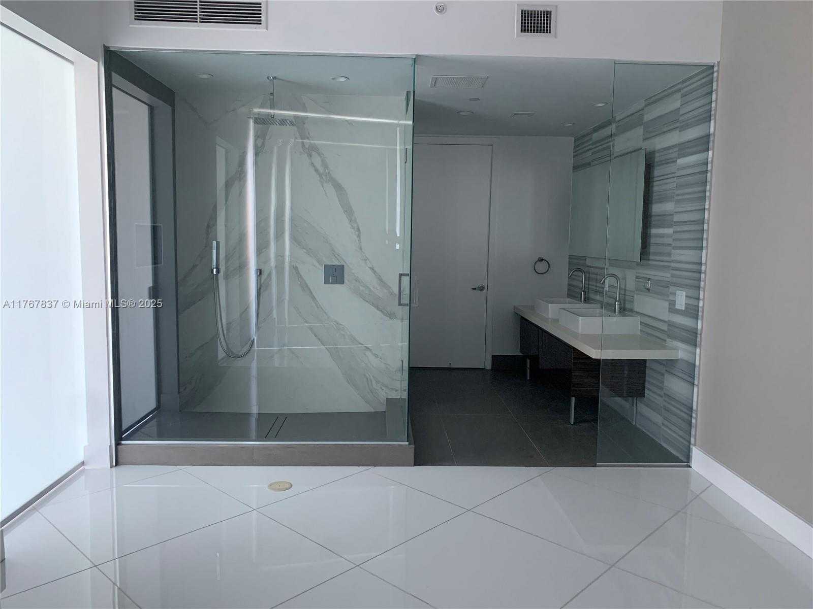 Small Image of 1100 EAST BISCAYNE BLVD #5702, Miami Number 13