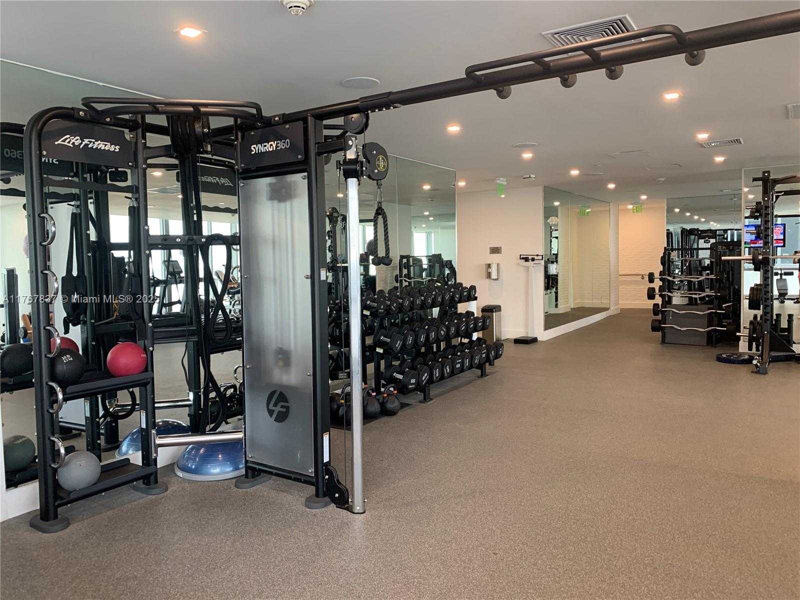 Small Image of 1100 EAST BISCAYNE BLVD #5702, Miami Number 31