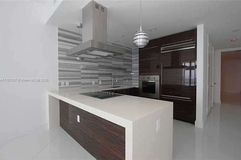 Small Image of 1100 EAST BISCAYNE BLVD #5702, Miami Number 6