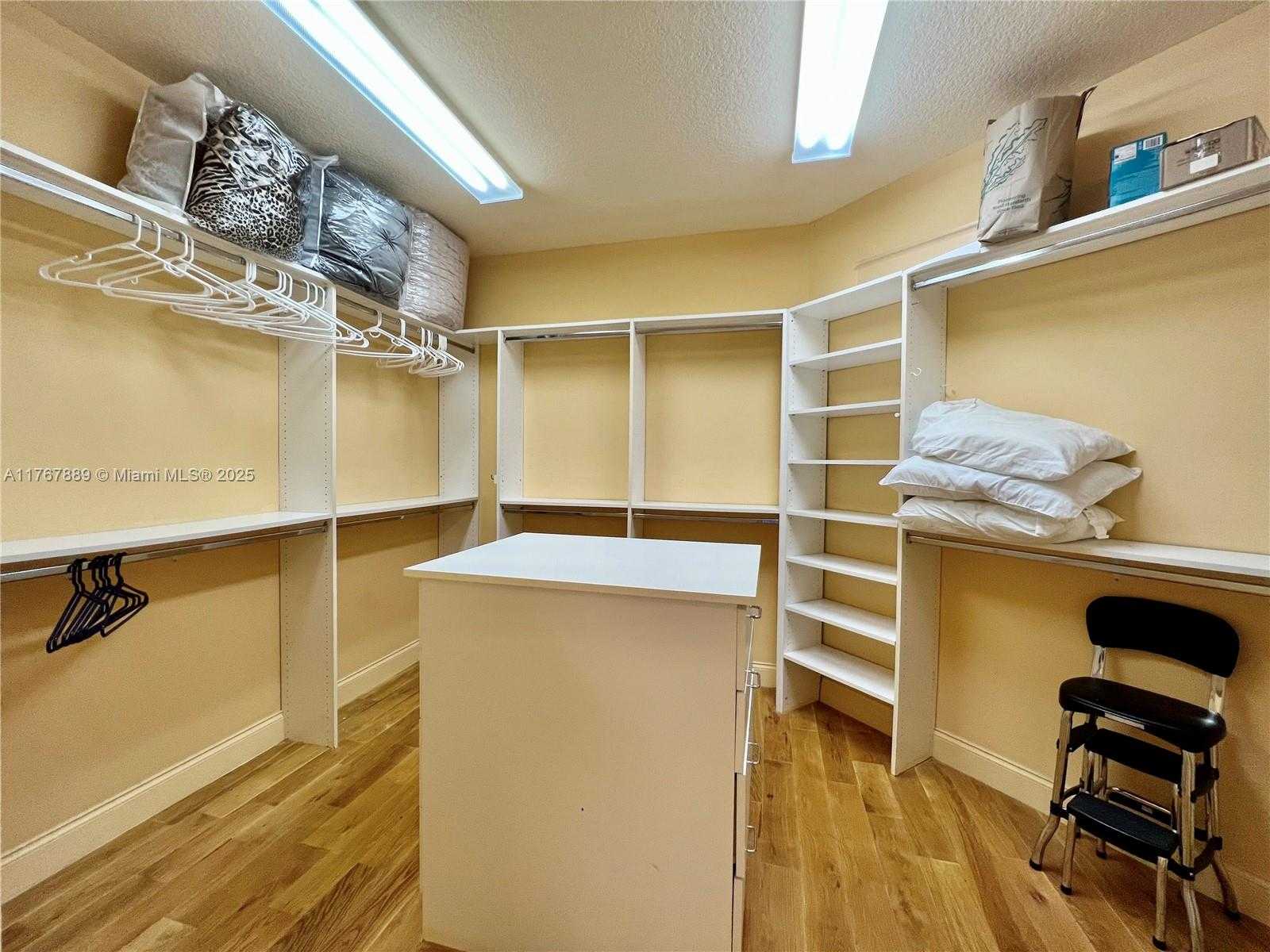 Small Image of 6001 NORTH OCEAN DR #706, Hollywood Number 23