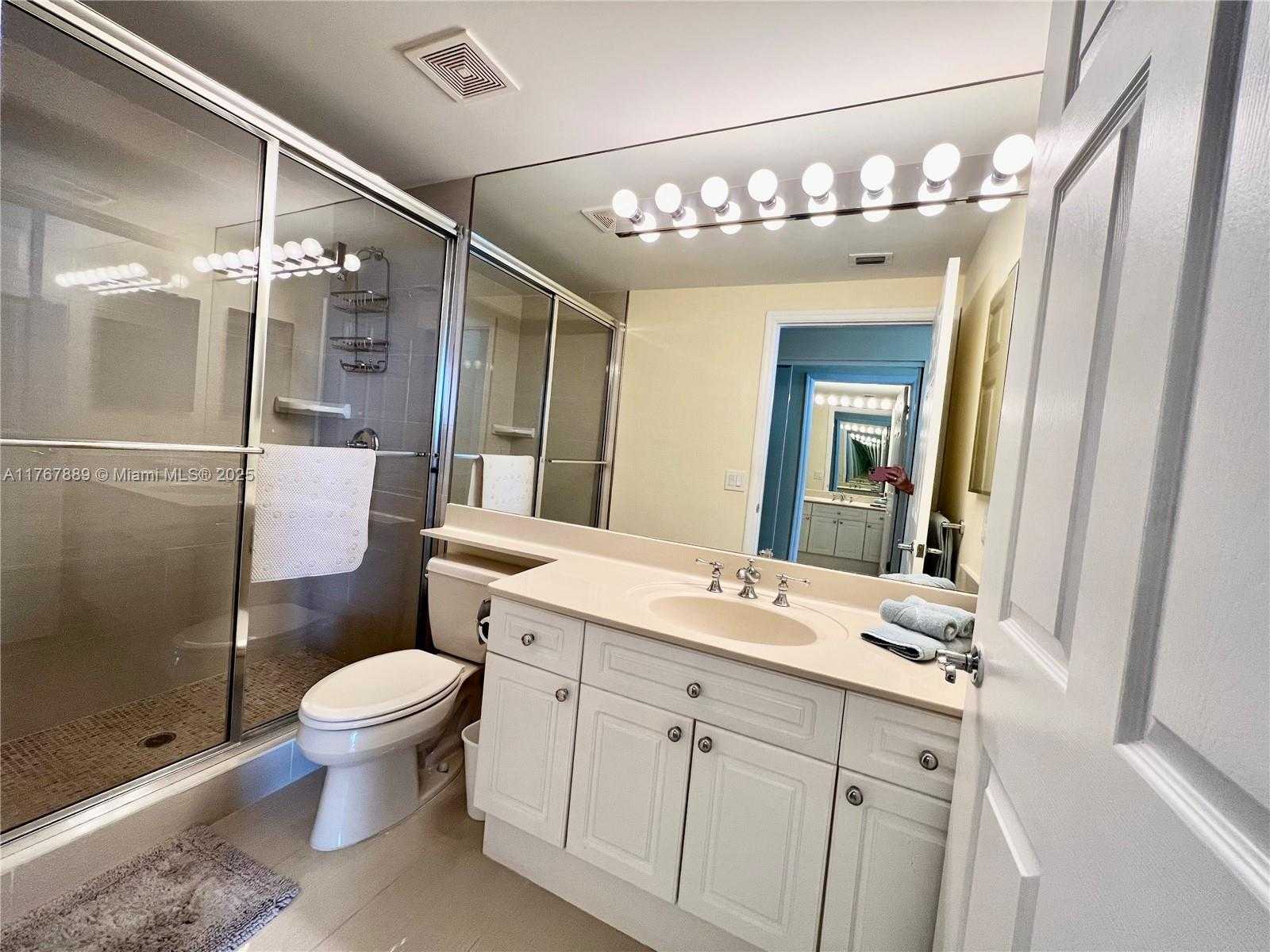 Small Image of 6001 NORTH OCEAN DR #706, Hollywood Number 30