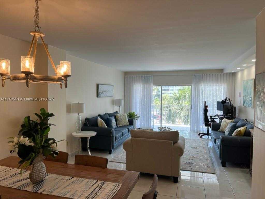 Small Image of 300 BAYVIEW DR #207, Sunny Isles Beach Number 2