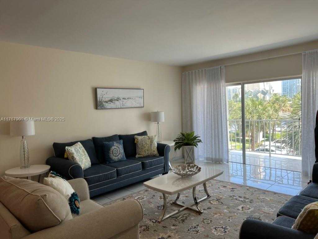 Small Image of 300 BAYVIEW DR #207, Sunny Isles Beach Number 4