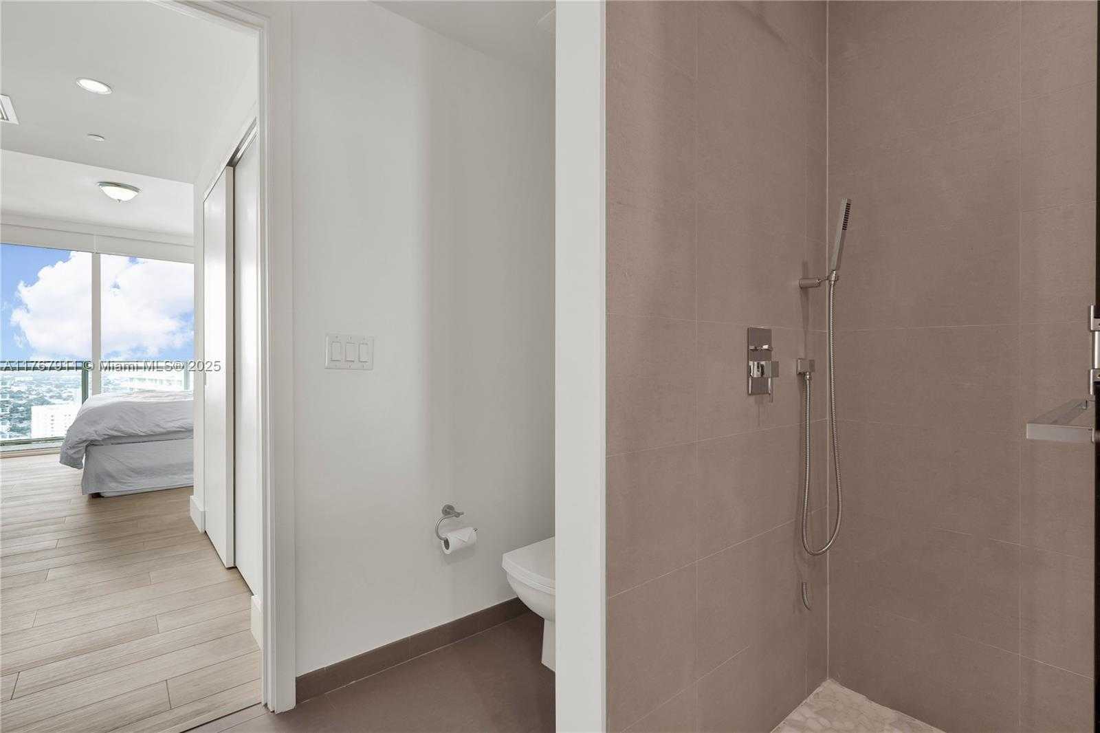 Small Image of 1080 BRICKELL AVE #3801, Miami Number 12