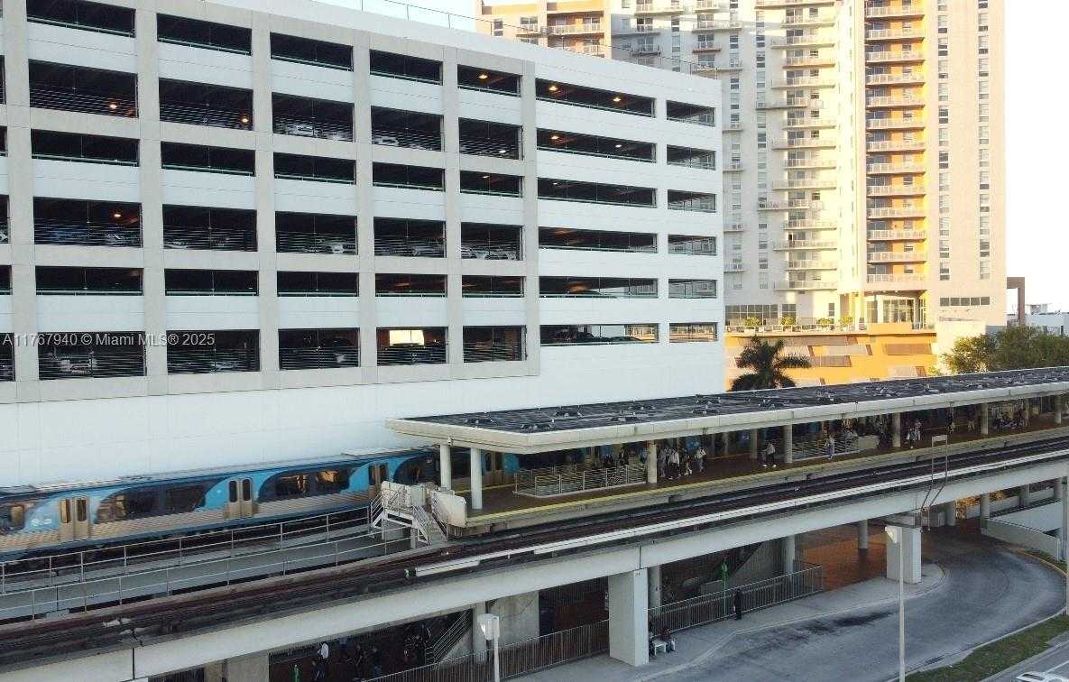 Small Image of 7680 SOUTH WEST 82ND ST #H119, Miami Number 6