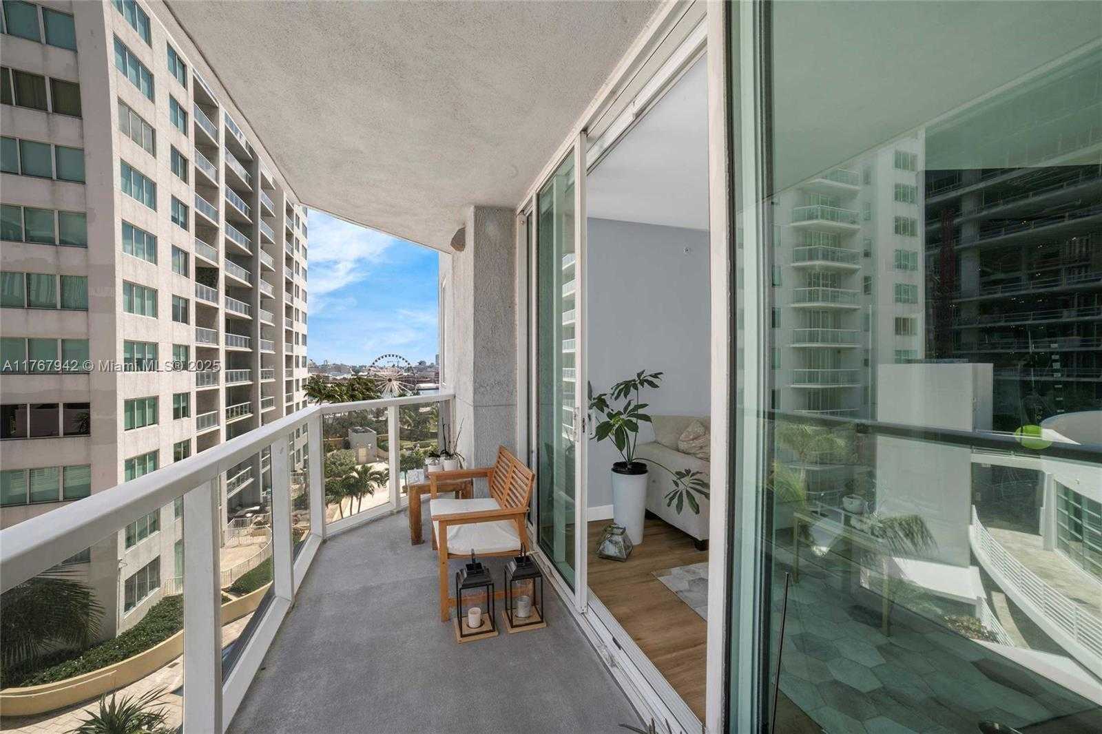 Small Image of 253 NORTH EAST 2ND ST #1201, Miami Number 22