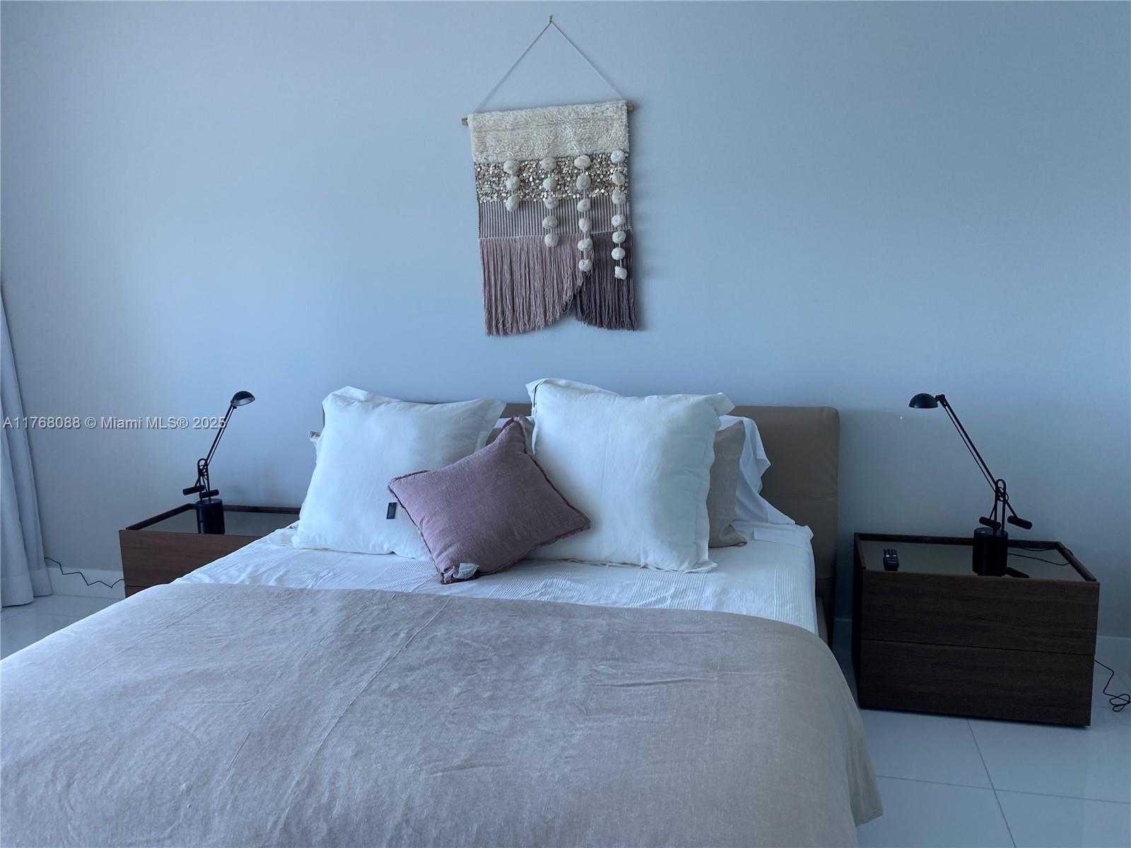 Small Image of 2020 NORTH BAYSHORE DR #1203, Miami Number 16