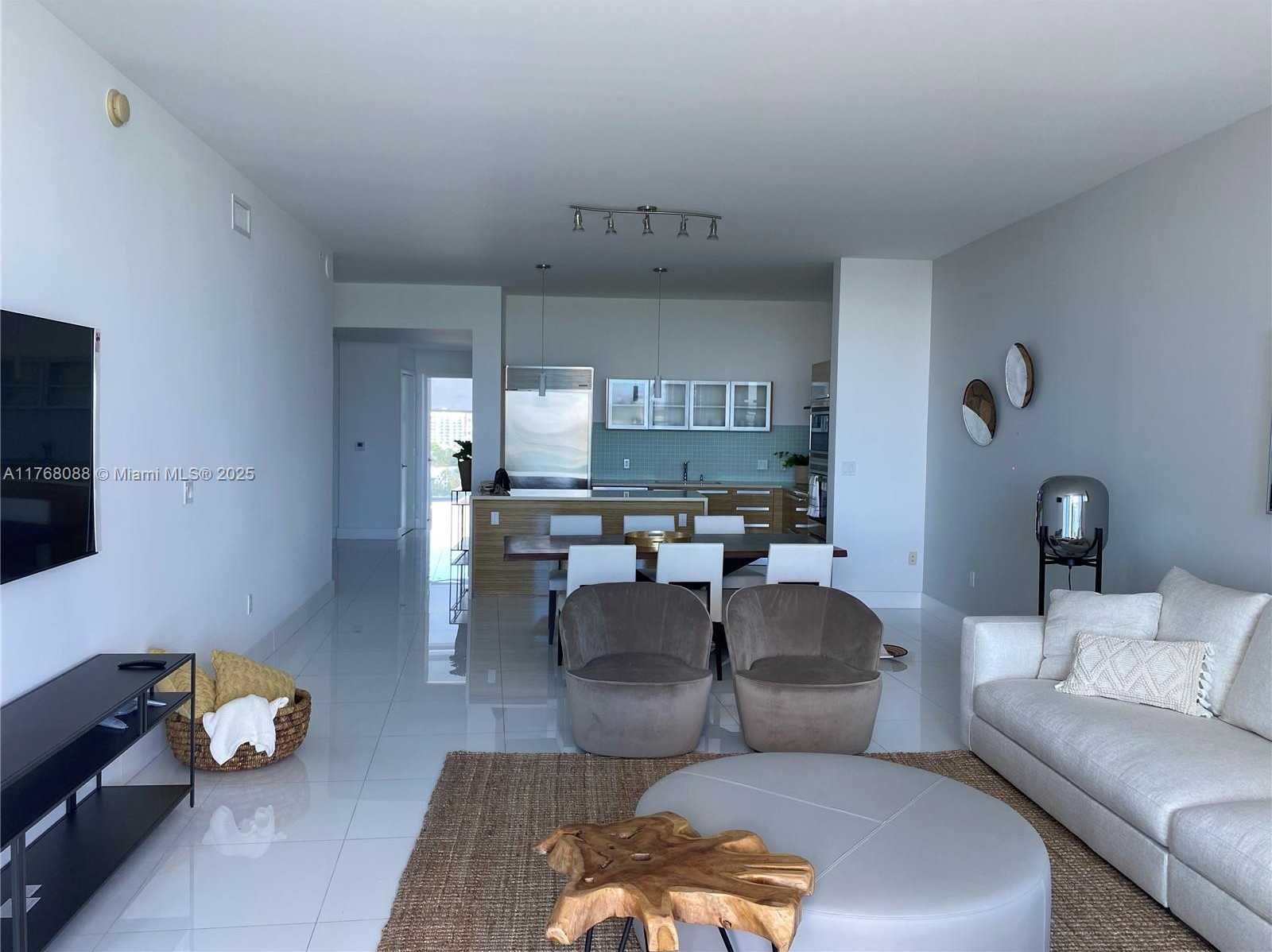 Small Image of 2020 NORTH BAYSHORE DR #1203, Miami Number 23