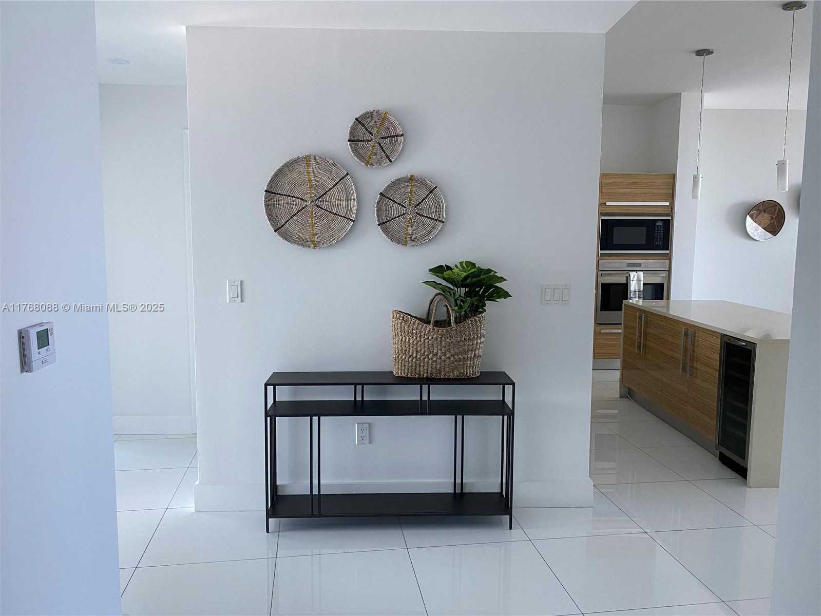 Small Image of 2020 NORTH BAYSHORE DR #1203, Miami Number 28