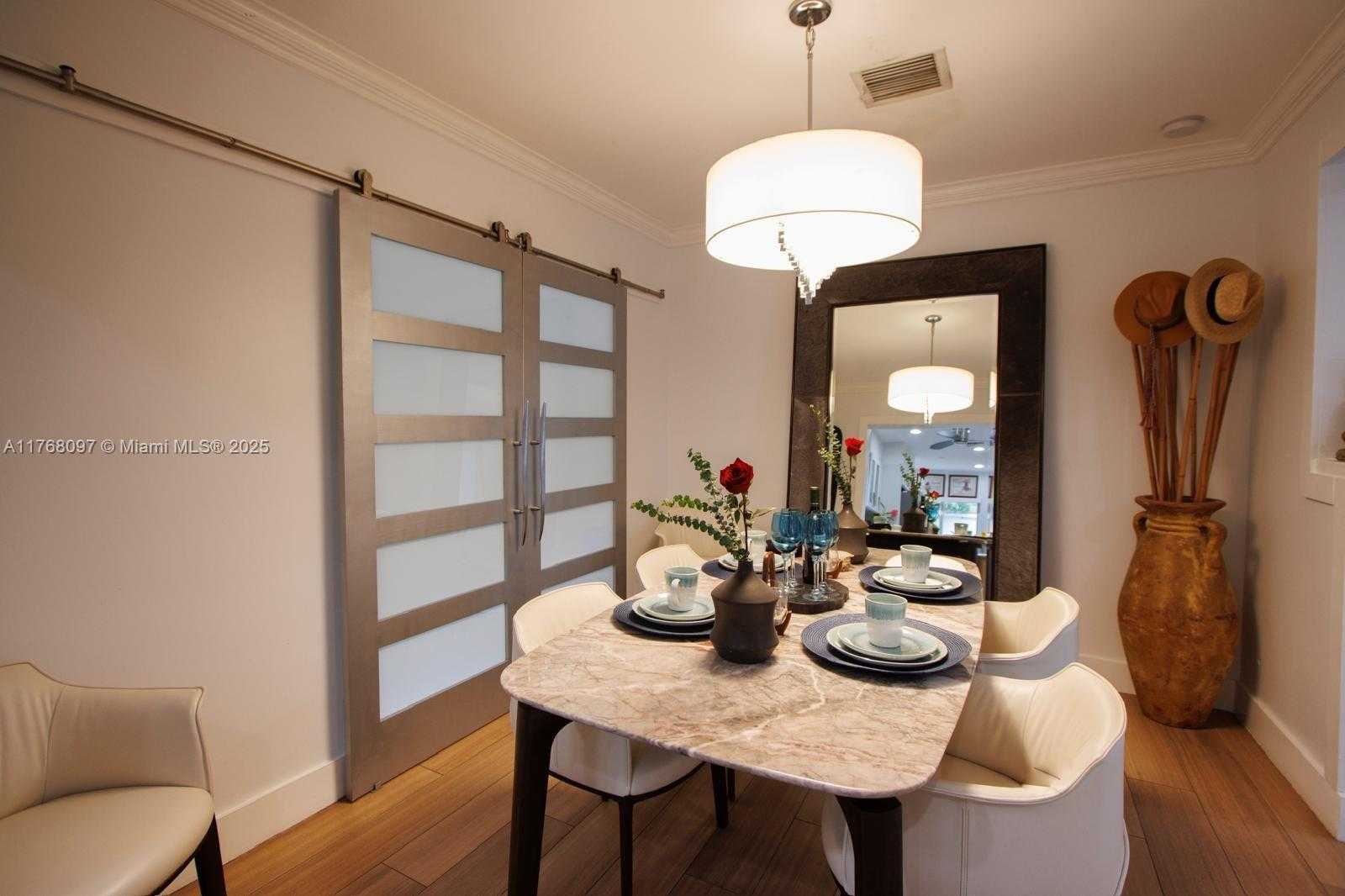 Small Image of 213 NORTH EAST 43RD ST, Miami Number 11