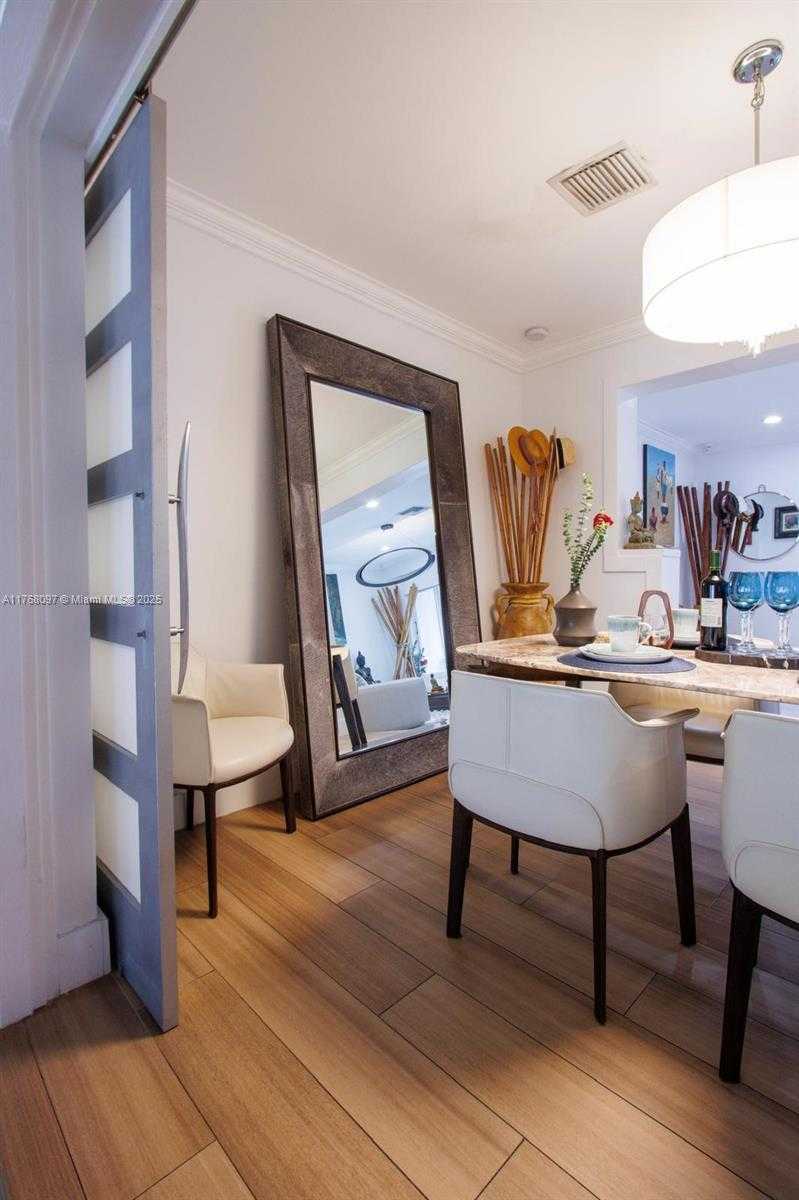 Small Image of 213 NORTH EAST 43RD ST, Miami Number 14