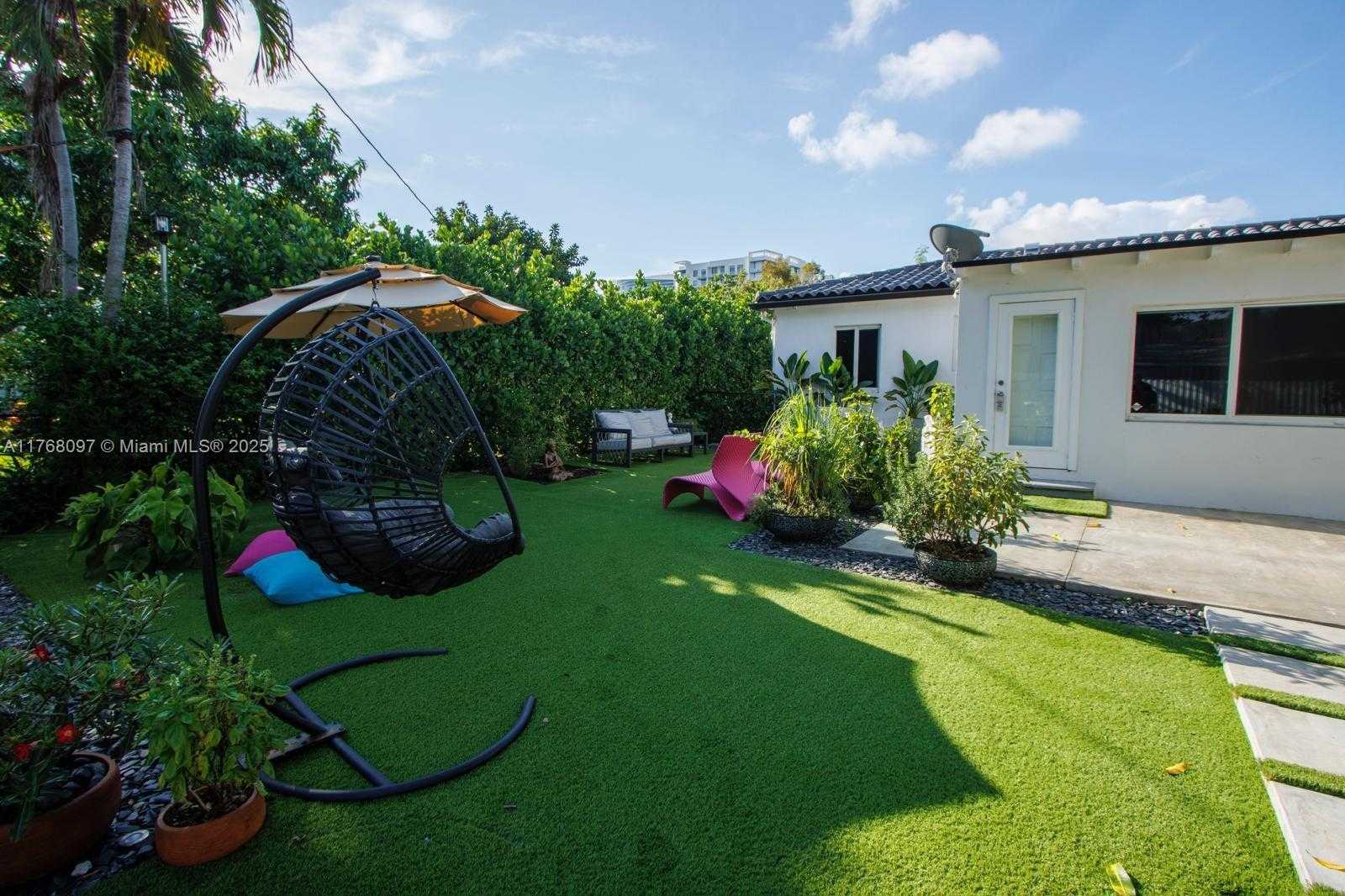 Small Image of 213 NORTH EAST 43RD ST, Miami Number 29