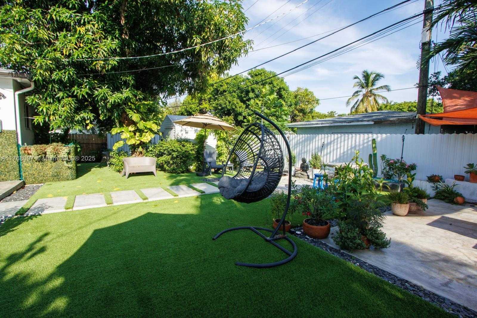 Small Image of 213 NORTH EAST 43RD ST, Miami Number 48