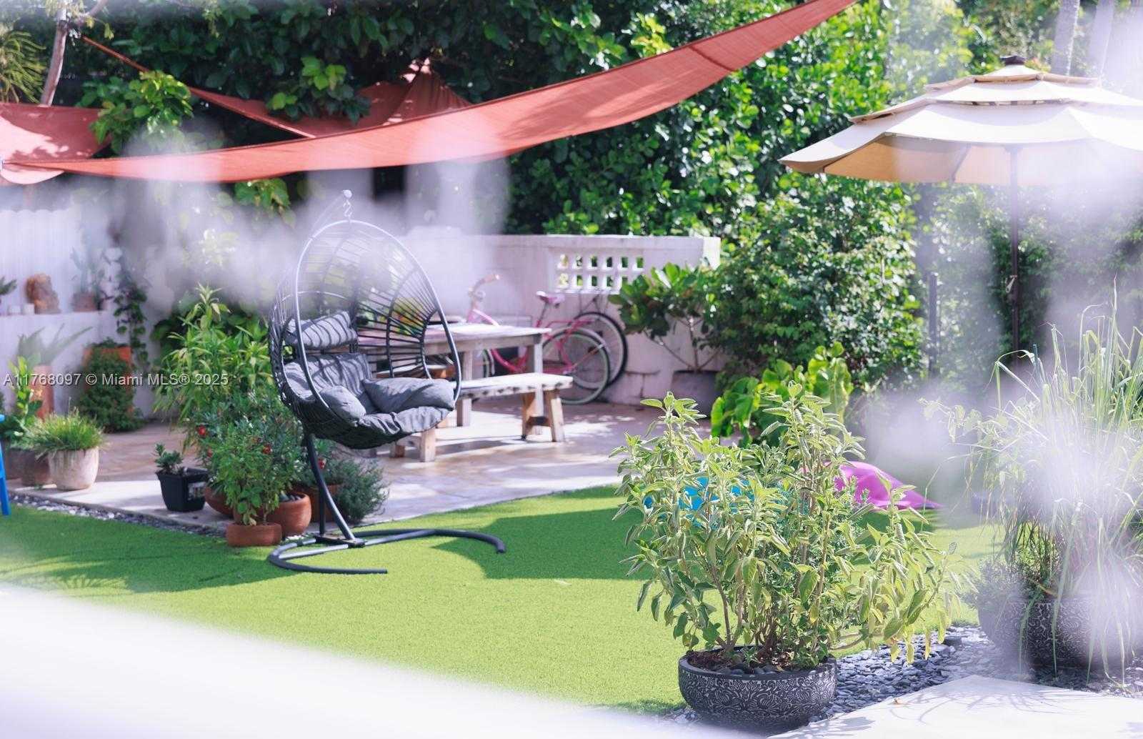 Small Image of 213 NORTH EAST 43RD ST, Miami Number 69