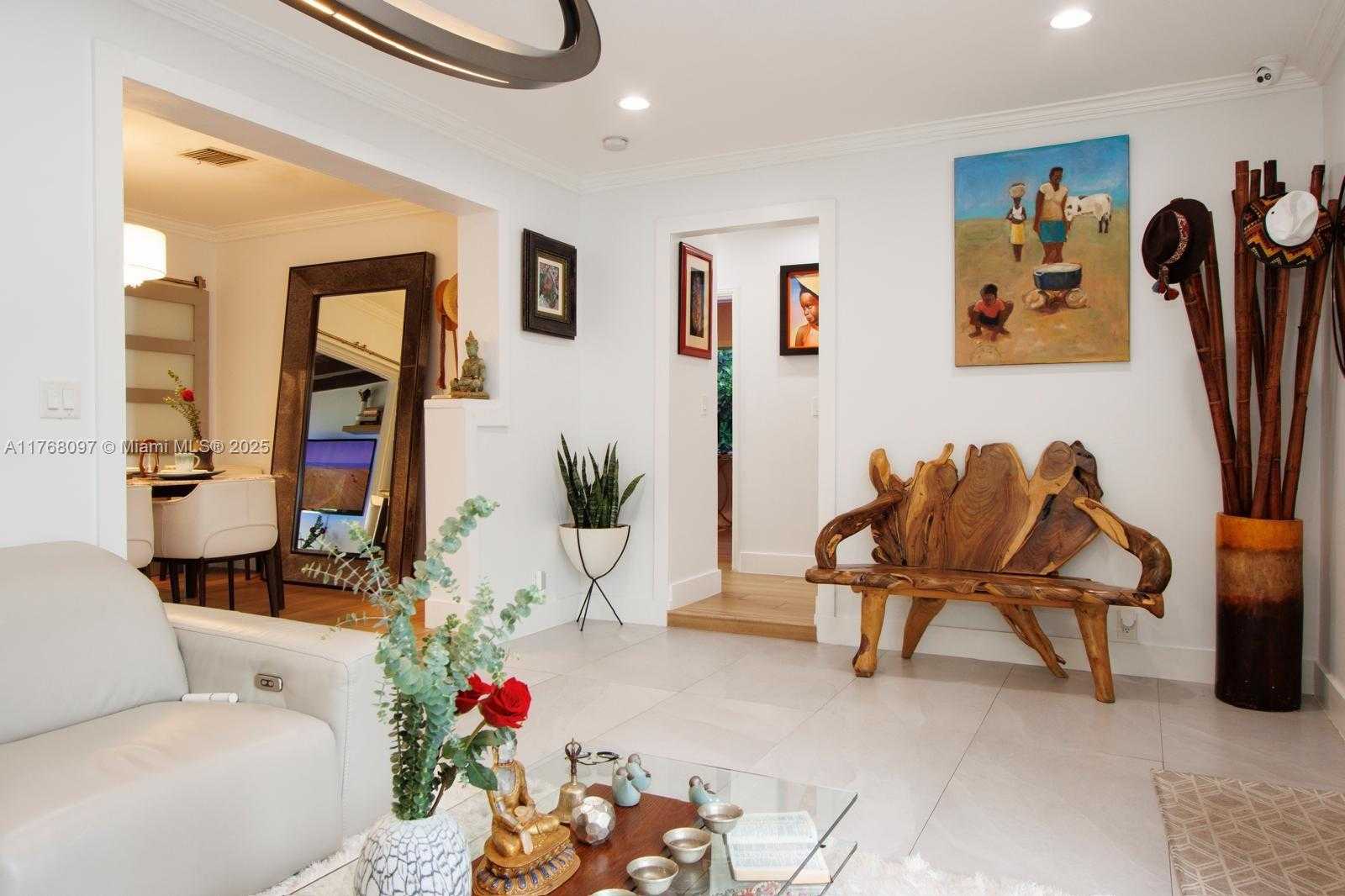 Small Image of 213 NORTH EAST 43RD ST, Miami Number 83
