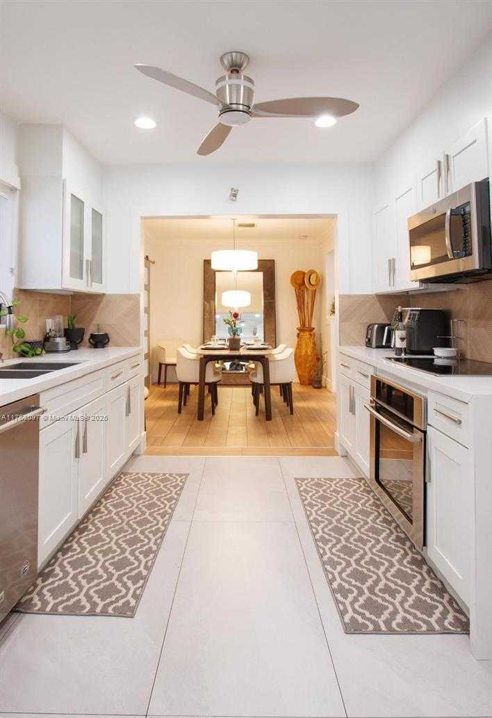 Small Image of 213 NORTH EAST 43RD ST, Miami Number 84
