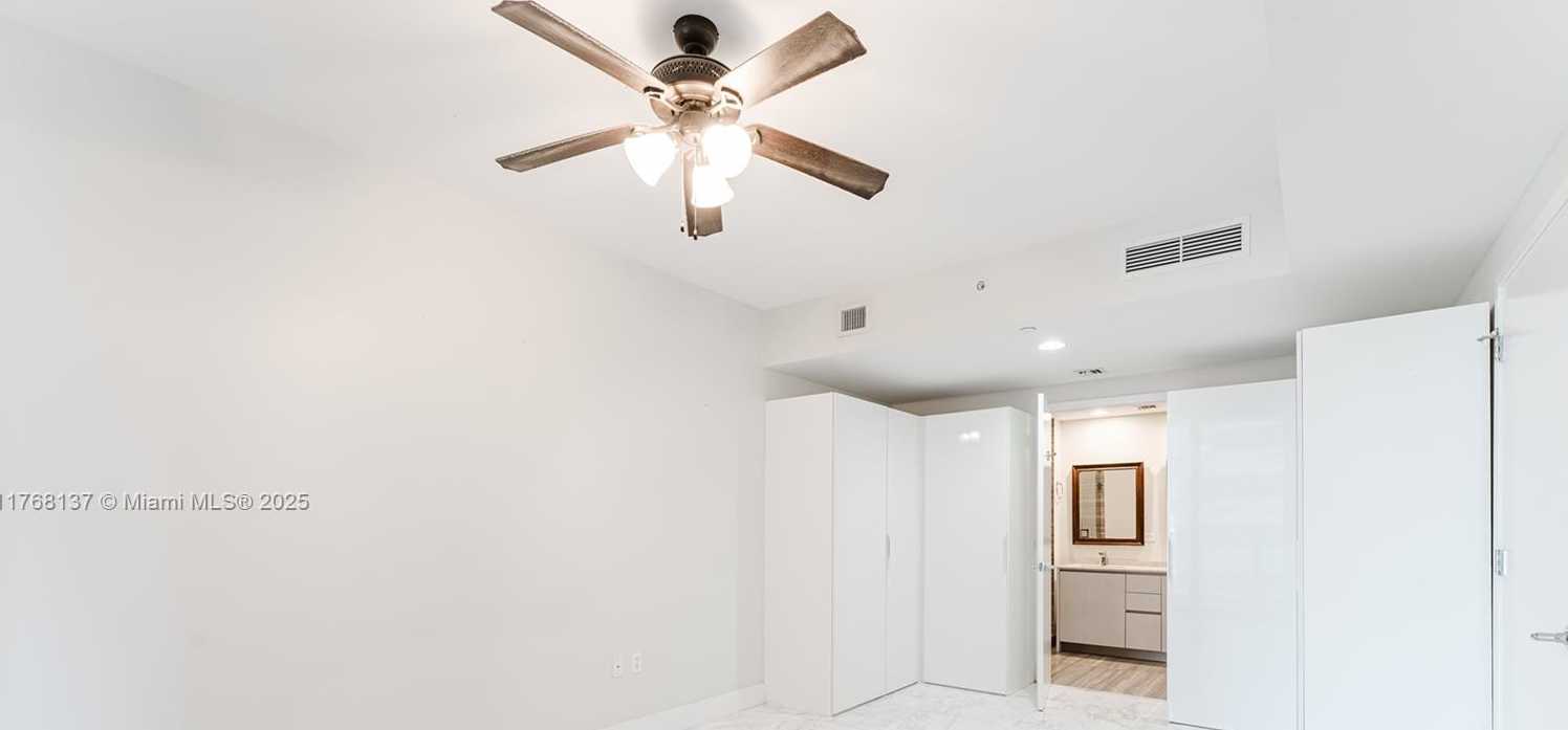 Small Image of 1010 BRICKELL AVE #1409, Miami Number 16