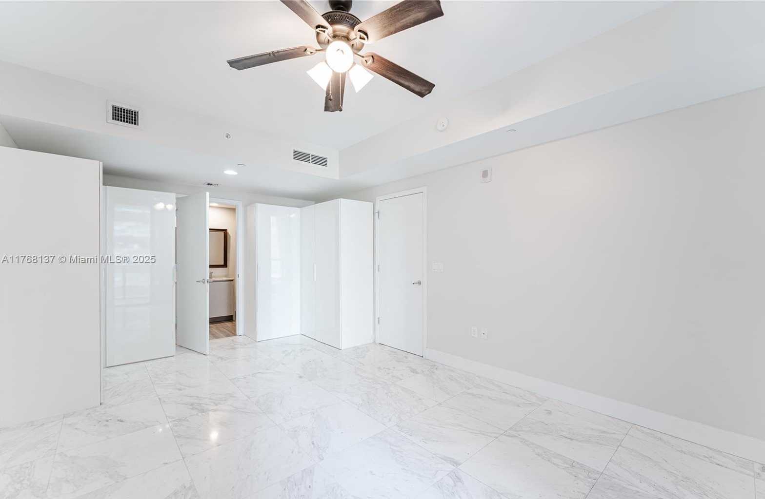 Small Image of 1010 BRICKELL AVE #1409, Miami Number 18