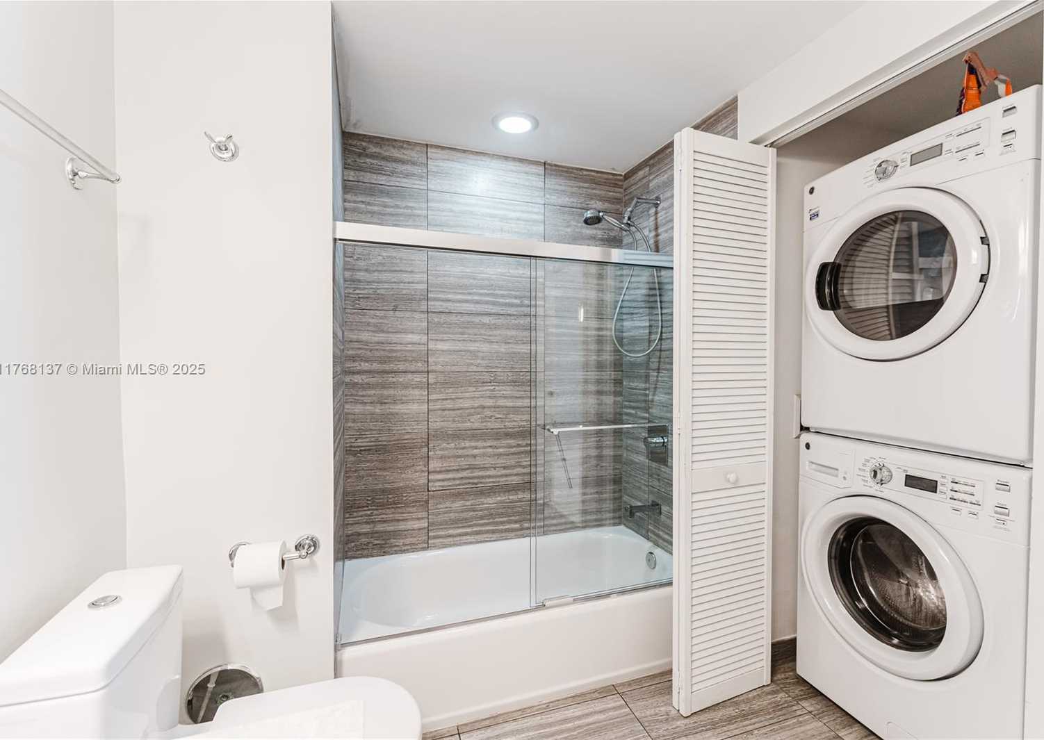 Small Image of 1010 BRICKELL AVE #1409, Miami Number 22