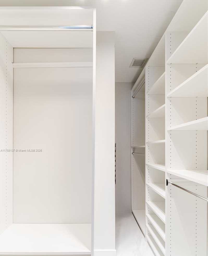 Small Image of 1010 BRICKELL AVE #1409, Miami Number 30