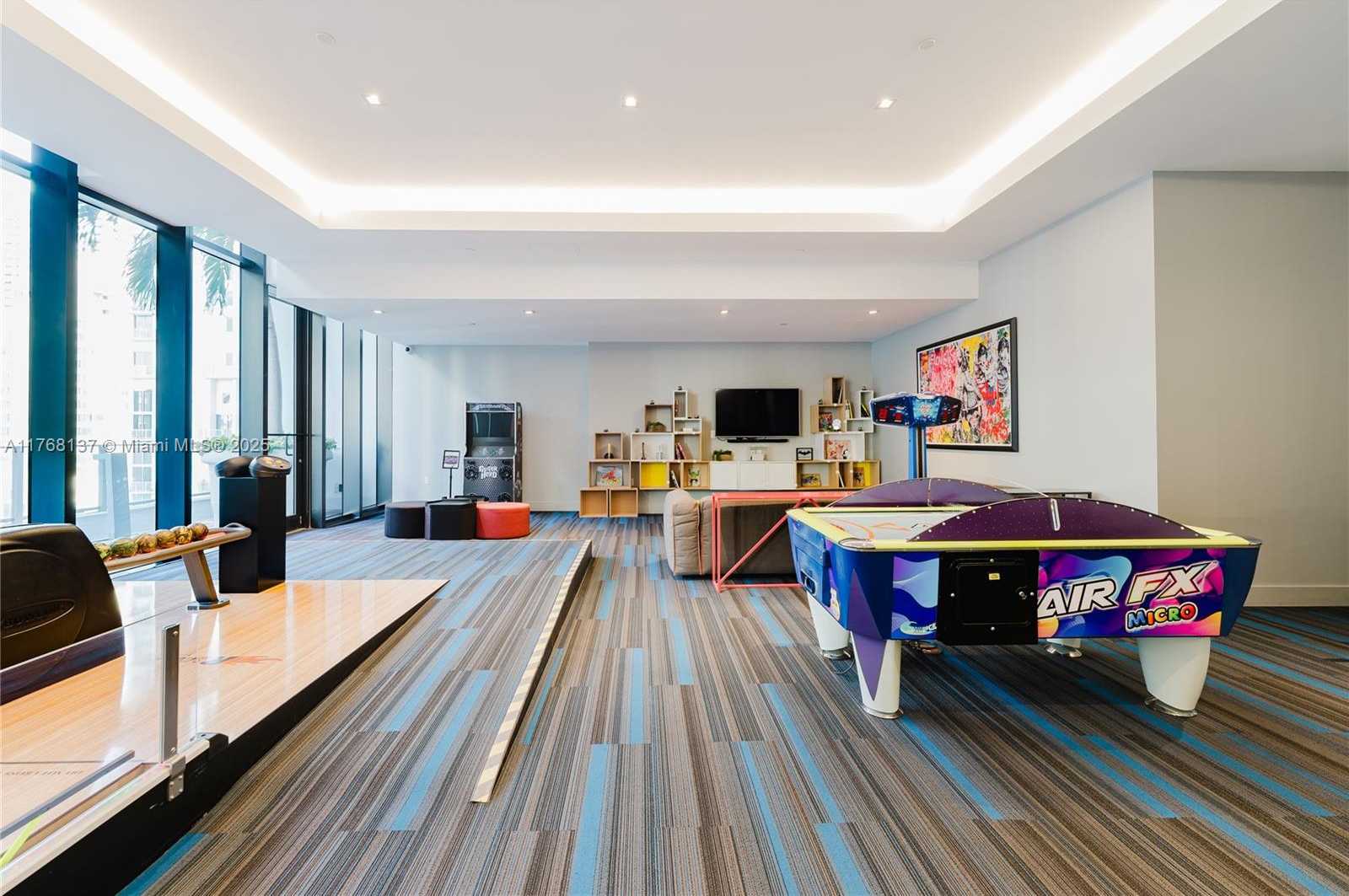 Small Image of 1010 BRICKELL AVE #1409, Miami Number 49
