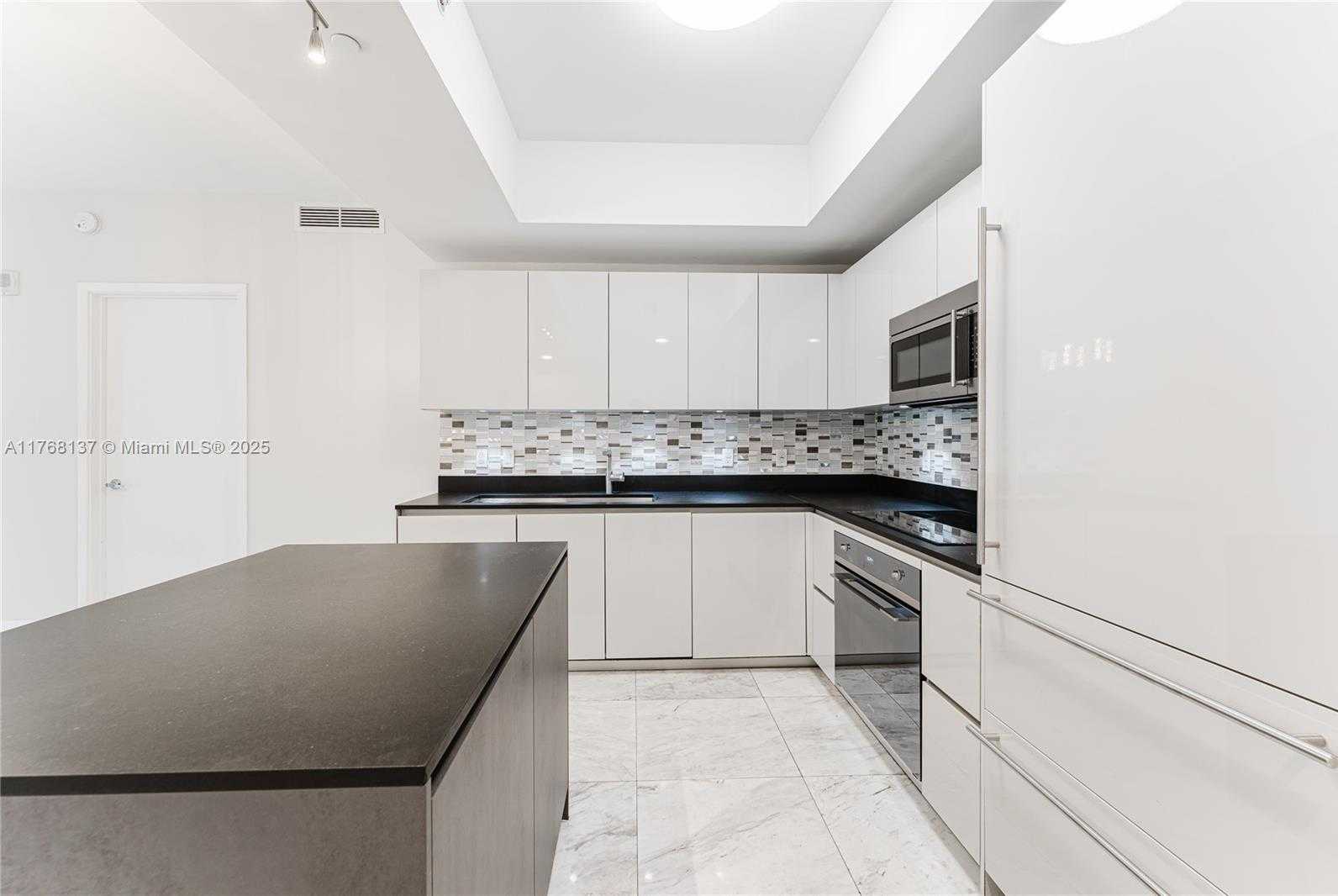Small Image of 1010 BRICKELL AVE #1409, Miami Number 6