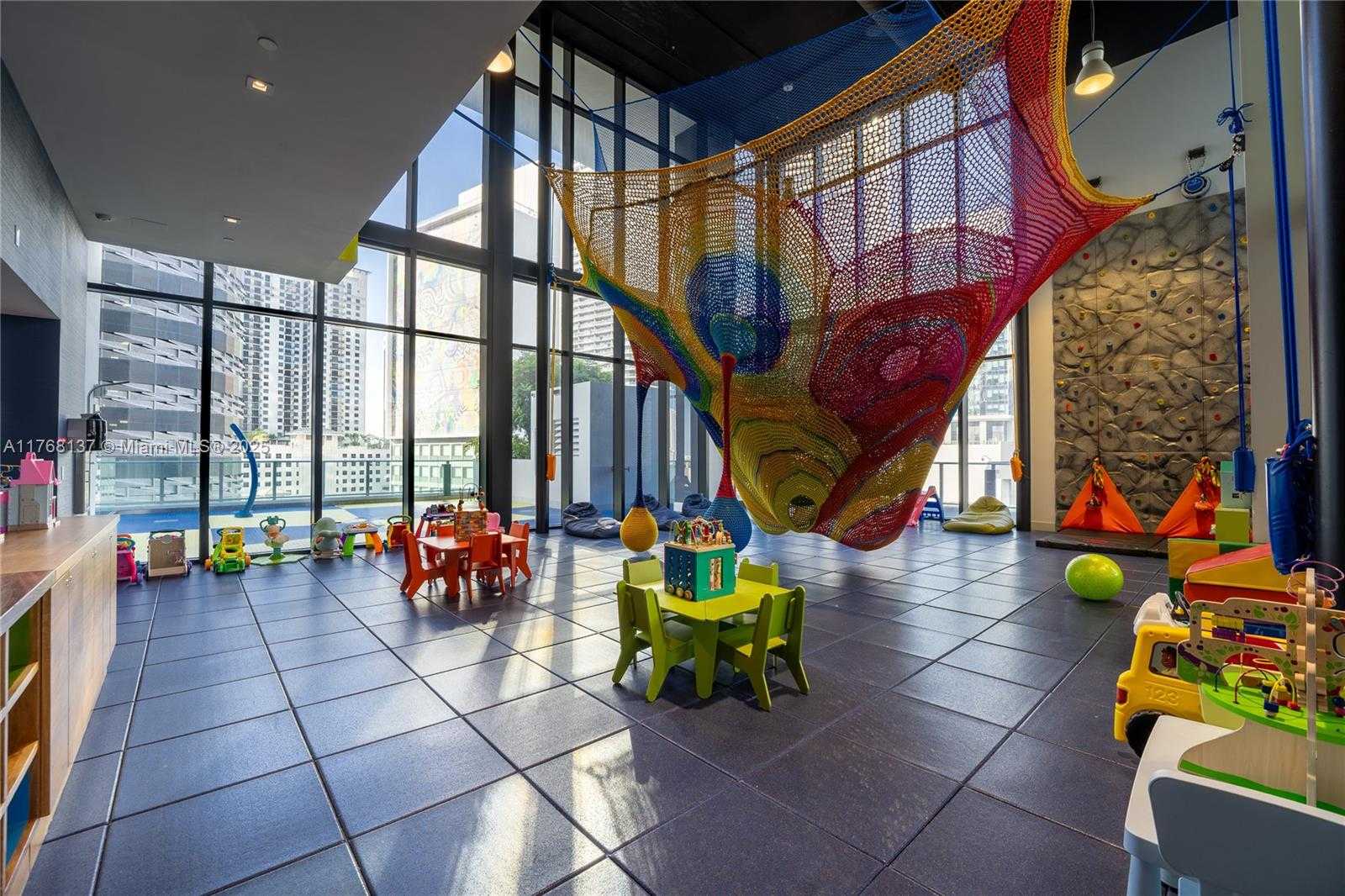 Small Image of 1010 BRICKELL AVE #1409, Miami Number 63