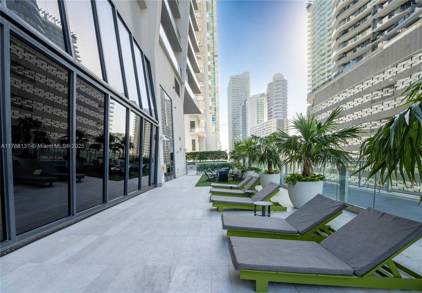 Small Image of 1010 BRICKELL AVE #1409, Miami Number 68