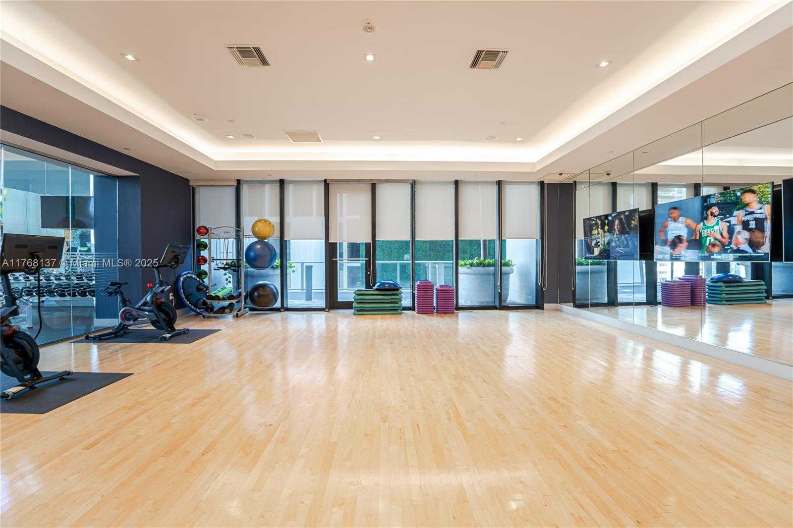 Small Image of 1010 BRICKELL AVE #1409, Miami Number 71