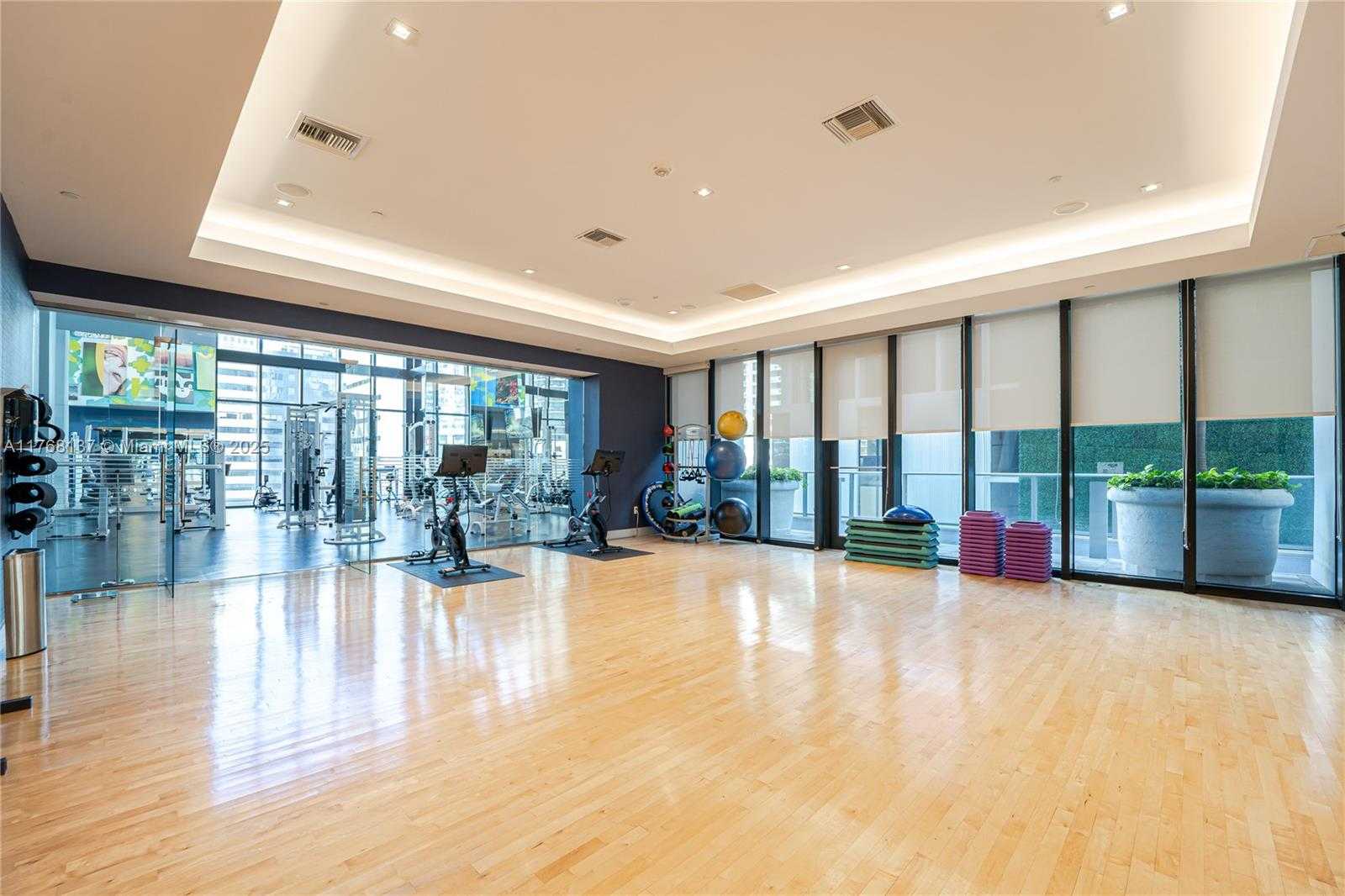 Small Image of 1010 BRICKELL AVE #1409, Miami Number 72