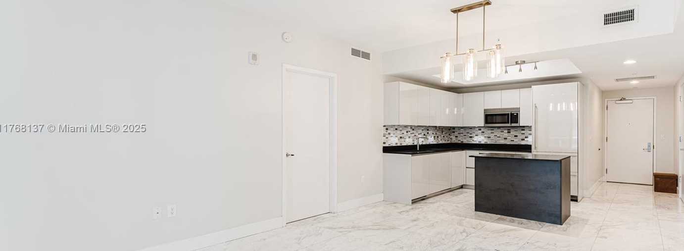 Small Image of 1010 BRICKELL AVE #1409, Miami Number 8