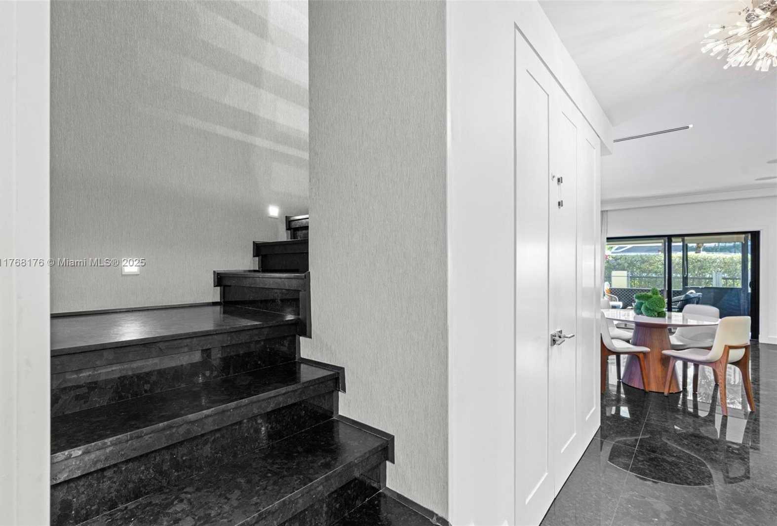 Small Image of 21145 HELMSMAN DR #N11, Aventura Number 17